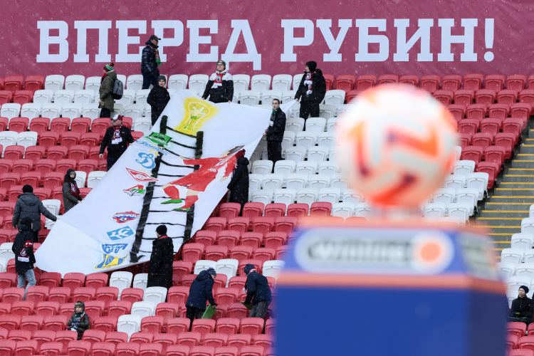 После неудач в переговорах в Европе, сейчас «Рубин» переключился на российский рынок. Казанцы ищут игроков, которые не просто усилят состав здесь и сейчас, но и имеют потенциал роста как футбольного уровня, так и трансферной цены
