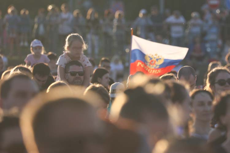 «Понятия «семья», «Русский мир», «своя идеология», «миграционная политика» усиленно пробивались именно патриархом Кириллом»