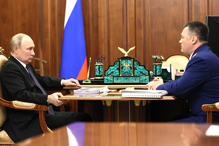 В январе 2020 года Краснов сменил на должности генпрокурора РФ Юрия Чайку. Кандидатура Краснова была внесена на рассмотрение Совета Федерации президентом РФ, и сенаторы согласились с Владимиром Путиным единогласно