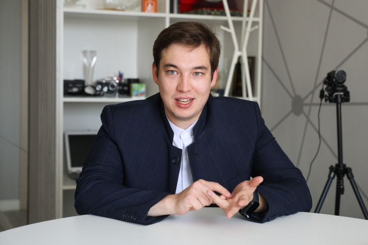 Рейнур Хасанов: «Татары ощущают себя вторым по численности народом России, и это чувство очень важно поддерживать и укреплять»