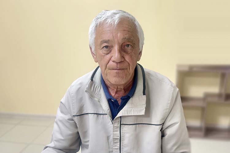 Дамир Хайруллин отмечает, что у семьи нет цели кого-то обвинить: «Так сложилась ситуация. Что поделать? Теперь лишь бы списать этот долг, раз такая возможность есть»