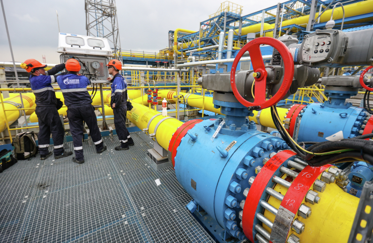 Как отметил руководитель «Газпрома», подписан юридически обязывающий меморандум о строительстве газопровода «Сила Сибири-2» и транзитного газопровода через территорию Монголии «Союз — Восток»