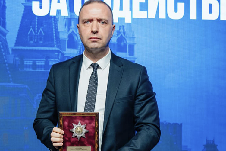В Караваевском округе №2 выдвигается лидер списка «Справедливой России» Евгений Зиберт, ранее судимый по ст. 145 («Грабеж») Уголовного кодекса РСФСР