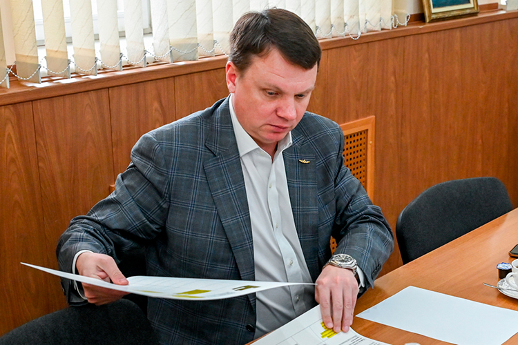 После выборов и утверждения Кирилла Охоткина в должности ректора в вузе стартовала «чистка» руководителей — административно-управленческая реформа