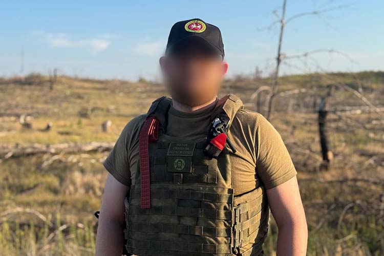 Боец с позывным «Миха»: «До специальной военной операции я состоял в группе быстрого реагирования. Работал в Уфе. А когда самый первый раз БПЛА ударили по России, когда в Ростов залетели дроны — вот тогда уже решил, что хватит сидеть, пора идти защищать Родину»