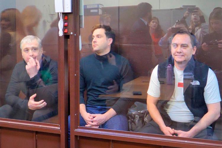 Александр Игонов, Валерий Никитенко и Ильдар Мустафин (слева направо)