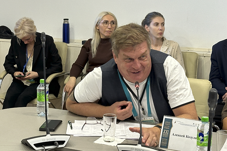 Алексей Козуляев: «А у вас как это будет показано: красиво или правдиво? Потому что в Голливуде, как мы знаем ориентация на первый стиль, а у нас самое главное — правдивость»