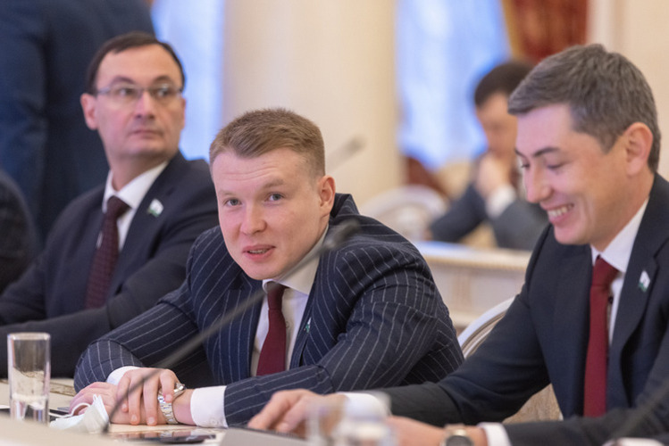 Депутат Казгордумы четвертого созыва, коммерческий директор ООО «ФитнесСпорт» Марсель Шарапов заработал в прошлом году 242,9 млн рублей