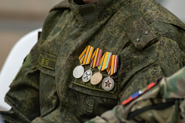 В Казгордуму, как мы писали выше, прошли всего два участника СВО и оба они действующие. Оба они прошли по спискам от «Единой России»