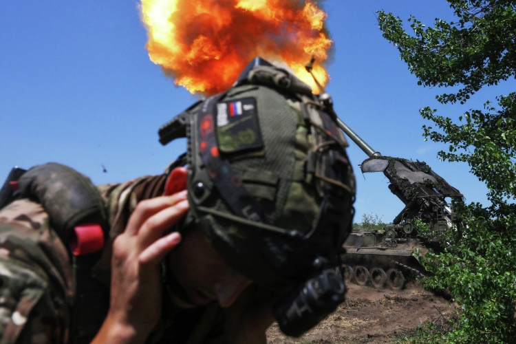 Военные расходы сократить невозможно, а незначительные сокращения в социальной сфере не принесут особого результата