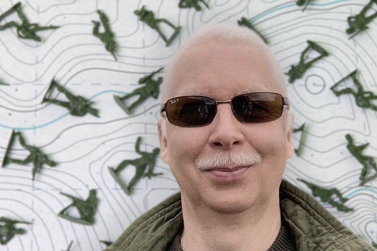 Александр Зимовский: «Решения принимают не генералы, а политики, которые никакой ответственности не несут, и в случае чего останутся сидеть в бункерах. Поэтому каковы бы ни были вероятность и возможные последствия применения тактического ядерного оружия, но итоговое решение может быть принято самое глупое»
