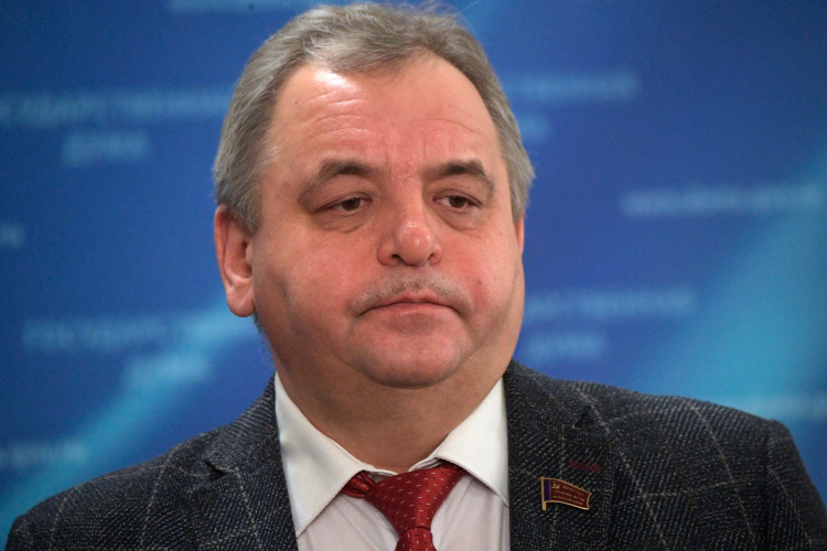 Ренат Сулейманов: «Это всеобщий учет и контроль, если говорить глобально. Все сферы, которые не были этим охвачены, поэтапно будут этим охватываться. И для налогов, и для выявления контрафакта»