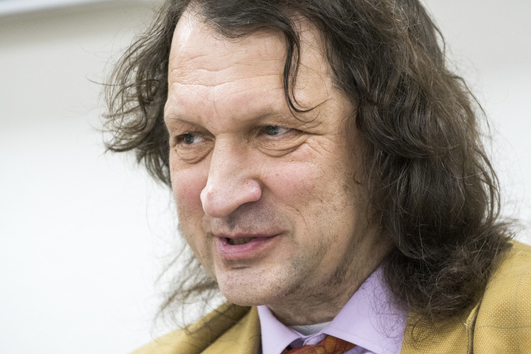  Павел Шмаков: «У нас есть десяток школ, где высокий уровень образования. А в остальных ситуация ужасная» 