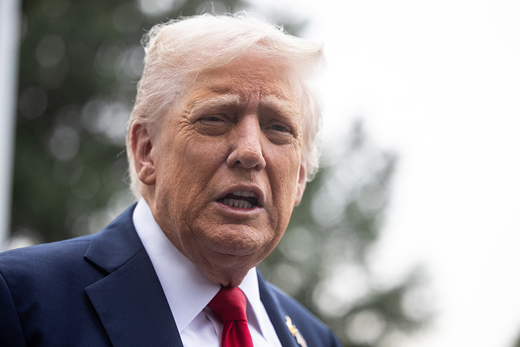 «Трамп объявил, что посылает атомные подводные лодки к границам России. Зачем? Есть разные версии, но это однозначно недружественный жест и демонстрация силы»