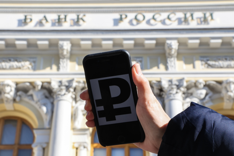 «Не ЦБ — основная проблема замедления темпов экономического роста. Не высокие процентные ставки — основная причина сложности. Причина сложности в том, что российская экономика уперлась в возможности существенного наращивания предложения, потому что исчерпала трудовые ресурсы»