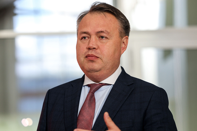 Ведомство возглавил Альмир Абашев, который до вчерашнего дня занимал должность первого заместителя министра здравоохранения РТ и временно исполняющего обязанности министра