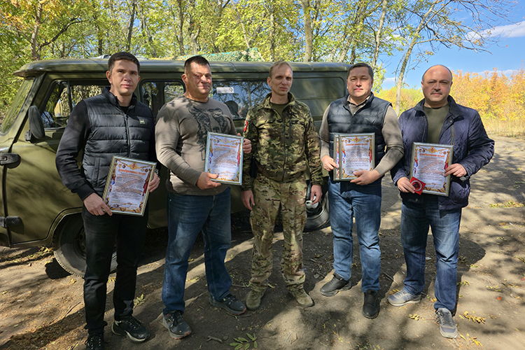 Смерть там ходит рядом: руководители «Казэнерго» и районов Казани доставили гуманитарную помощь на СВО