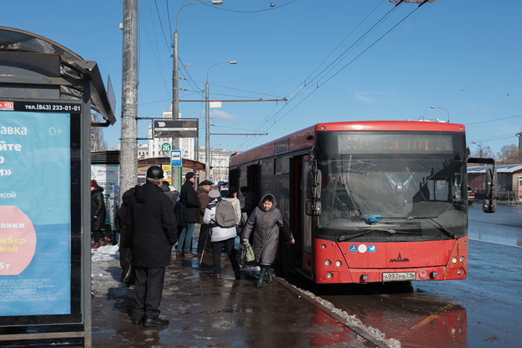 К 2030 году национальным проектом поставлена задача добиться не менее 85% нормативности подвижного состава. В Татарстане этот показатель, по информации Ханифова, находится на уровне в 79,5%