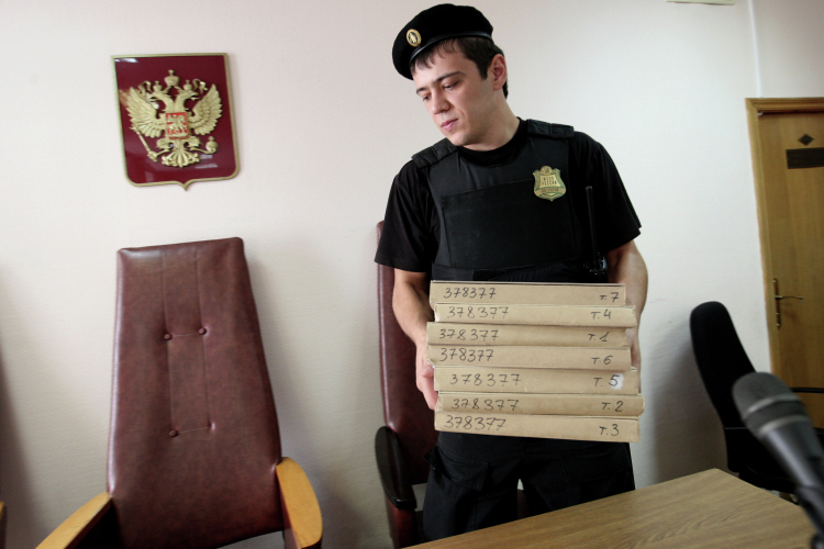 Сейчас в республике на одного судью районного или городского суда приходится менее двух сотрудника аппарата