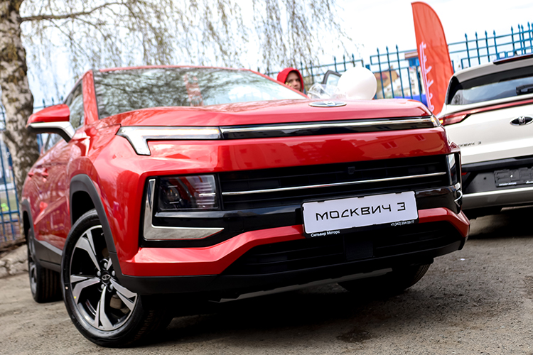 «Москвич» — это китайский JAC, который собирают из машинокомплектов на Московском автозаводе, бывшем Renault. За минувший квартал на татарстанском рынке продано 169 таких автомобилей