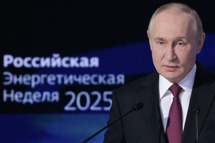 Путин о Европе: «Чего сделали-то? Купил билет и не поехал назло кондуктору. Чушь!»