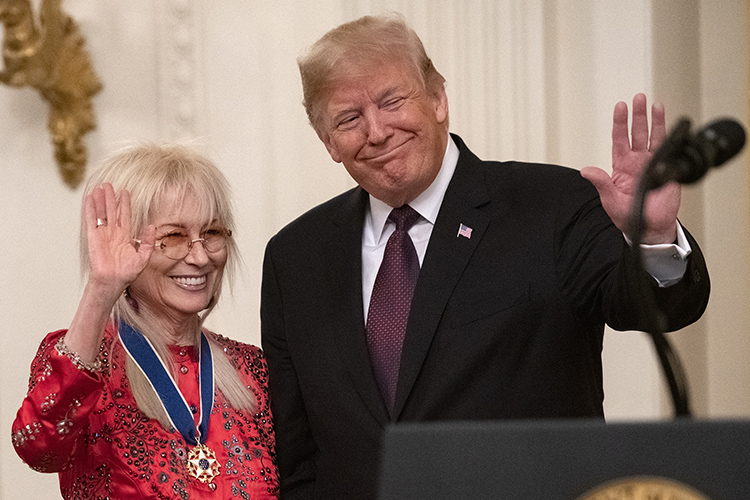 «Адельсоны выделили Трампу 100 миллионов долларов на то, чтобы он выиграл выборы»