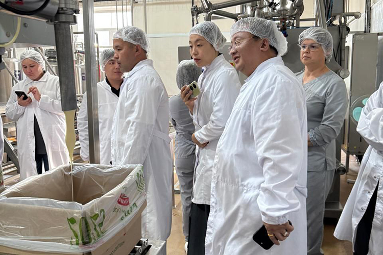 За три дня встречи было собрано свыше 30 перспективных контактов — от дистрибьюторов и закупщиков до конечных покупателей из разных стран Азиатско‑Тихоокеанского региона