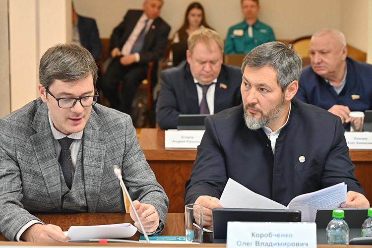 «Есть такие проекты которые еще нужно внедрять, и они очень нужны нашей промышленности и экономике. Один из таких проектов — СВМПЭ, он очень нужен государству» «Есть такие проекты которые еще нужно внедрять, и они очень нужны нашей промышленности и экономике. Один из таких проектов — СВМПЭ, он очень нужен государству»