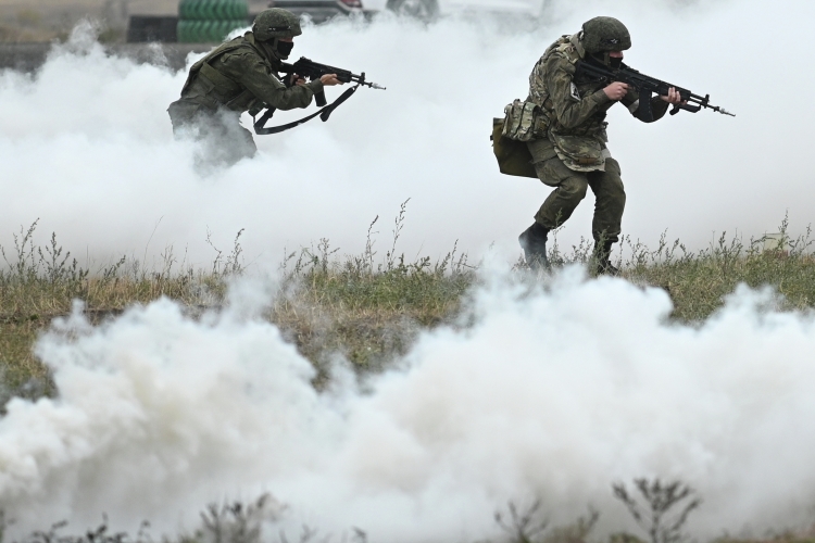«Наступление российских войск по-прежнему продолжается, приближается завершение битвы за Красноармейск (Покровск) и Димитровград (Мирноград), Купянск» «Наступление российских войск по-прежнему продолжается, приближается завершение битвы за Красноармейск (Покровск) и Димитровград (Мирноград), Купянск»