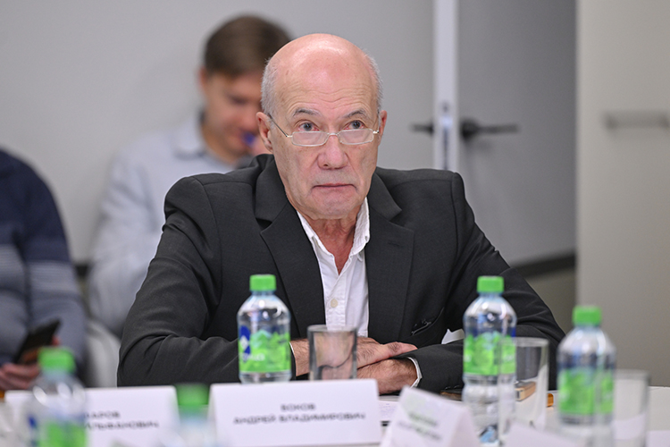 Андрей Боков: «Вдоль Волги должны быть парковые, прогулочные дорожки» Андрей Боков: «Вдоль Волги должны быть парковые, прогулочные дорожки»
