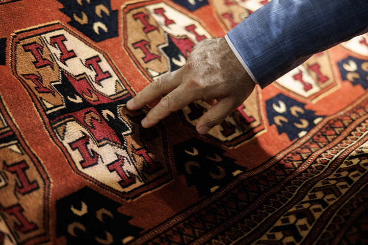 «Это тяжелый ручной труд, на каждом этапе нужен огромный контроль» «Это тяжелый ручной труд, на каждом этапе нужен огромный контроль»