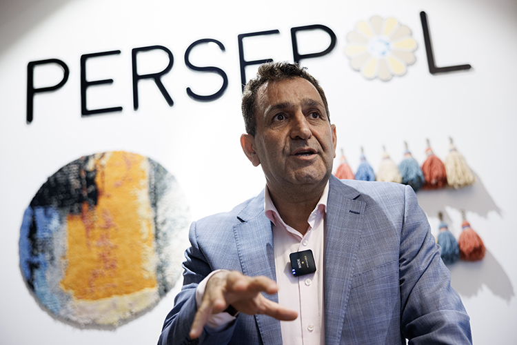 Амир Мусави: «Тогда в России был очень хороший рынок: если за границей у нас прибыль была 1-5%, здесь доходило до 100 — 200 процентов» Амир Мусави: «Тогда в России был очень хороший рынок: если за границей у нас прибыль была 1-5%, здесь доходило до 100 — 200 процентов»