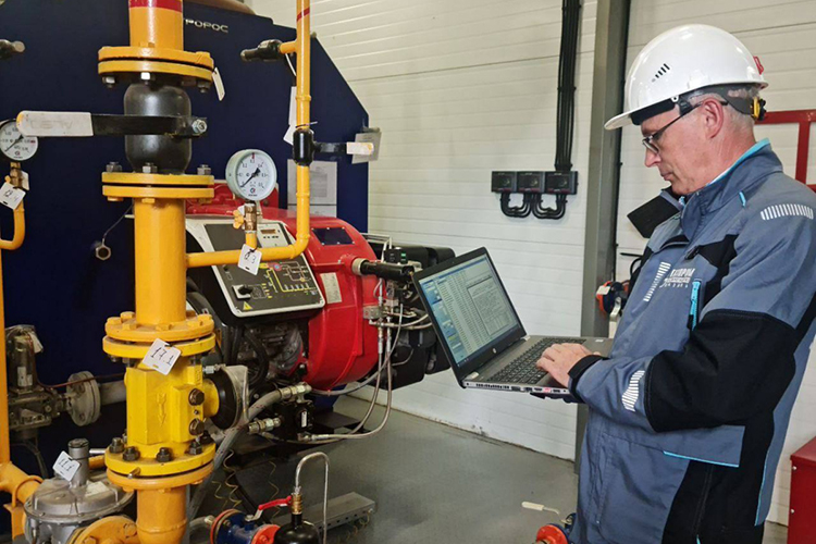 «Газпром» должен быть уверен, что предприятия обеспечат требуемую загрузку инфраструктуры. В этой работе республика выступает гарантом — если на трубу не «встанет» какое-то предприятие, то на его смену придет другое» «Газпром» должен быть уверен, что предприятия обеспечат требуемую загрузку инфраструктуры. В этой работе республика выступает гарантом — если на трубу не «встанет» какое-то предприятие, то на его смену придет другое»