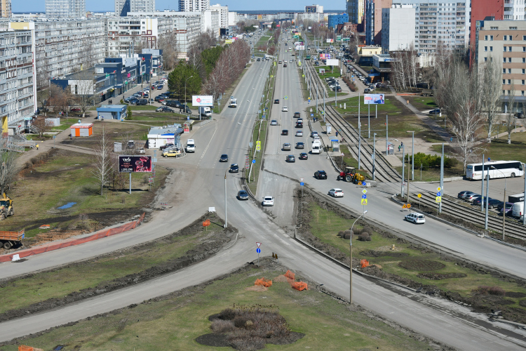 Рууками сотрудников треста в первые годы его существования была создана дорожная сеть Набережных Челнов и челнинского промышленного кластера Рууками сотрудников треста в первые годы его существования была создана дорожная сеть Набережных Челнов и челнинского промышленного кластера
