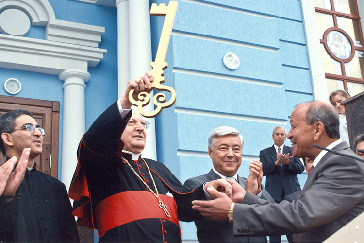 «Я пообещал храм построить и начал искать в Казани место и возможности. Построили небольшой храм за счет федеральных денег, выделенных на метро»