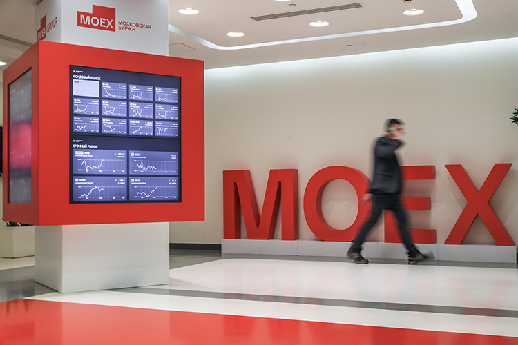 Начало нынешней рабочей недели выдалось непростым. А ведь неделя долгая, шестидневная, и как бы не упасть еще ниже Начало нынешней рабочей недели выдалось непростым. А ведь неделя долгая, шестидневная, и как бы не упасть еще ниже