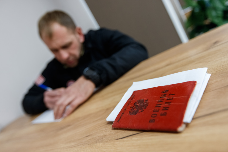 Первым добровольческим формированием из резервистов должно стать военизированное подразделение «БАРС-47» в Ленинградской области Первым добровольческим формированием из резервистов должно стать военизированное подразделение «БАРС-47» в Ленинградской области