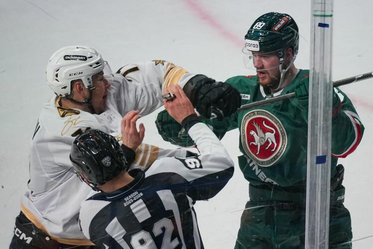 Это была вторая игра с «Адмиралом» за три дня