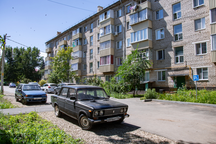 Рынку вторички не дает окончательно рухнуть два фактора — продолжение снижения ключевой ставки и отложенный спрос