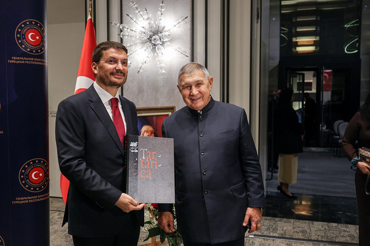 Рифкат Минниханов и Угур Йылмаз Рифкат Минниханов и Угур Йылмаз