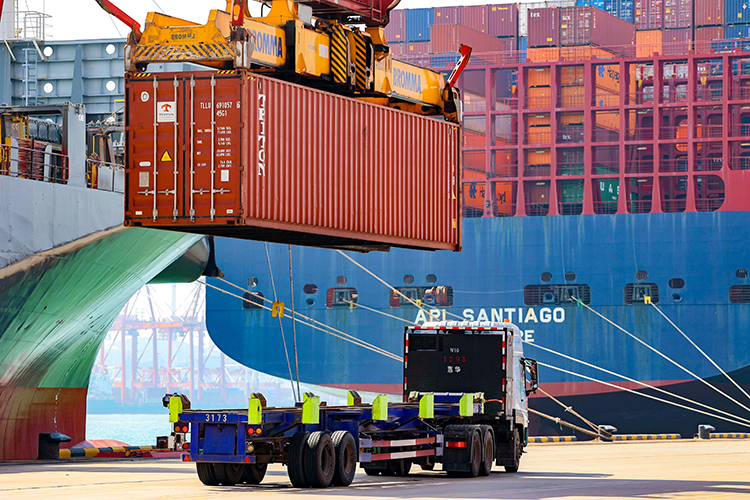 Торговая сделка с Китаем достигнута, соглашение будет одногодичным, и затем его пересмотрят Торговая сделка с Китаем достигнута, соглашение будет одногодичным, и затем его пересмотрят