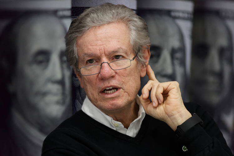 Пауло Ногейра Батиста: «США наслаждаются отсутствием прямого конкурента доллара»