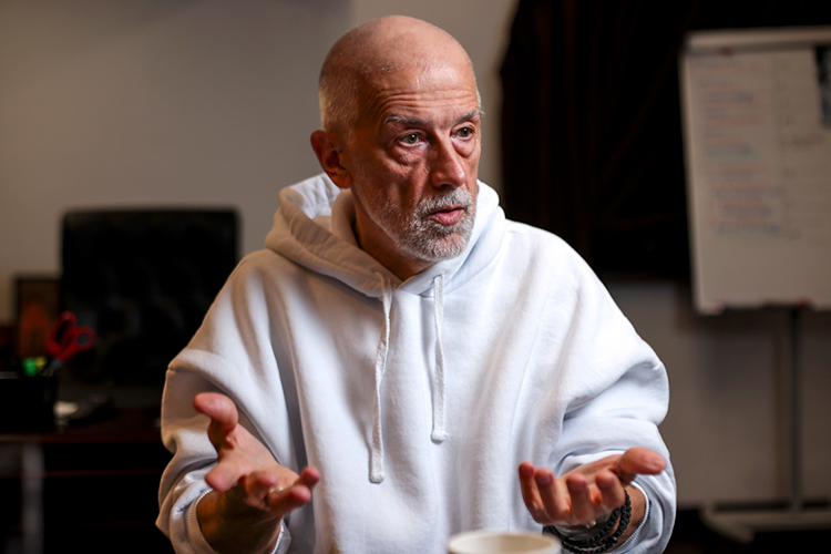 Эдуард Бояков: «Законы создания творческих коллективов универсальны. Они одинаковы что в рок-группе, что в научно-исследовательском институте, что в футбольной команде»