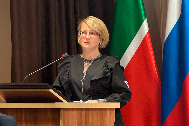 Ольга Гафиятуллина отметила, что Конков скрывал сведения о полученных от компании доходах за ремонт его автомобиля Ольга Гафиятуллина отметила, что Конков скрывал сведения о полученных от компании доходах за ремонт его автомобиля