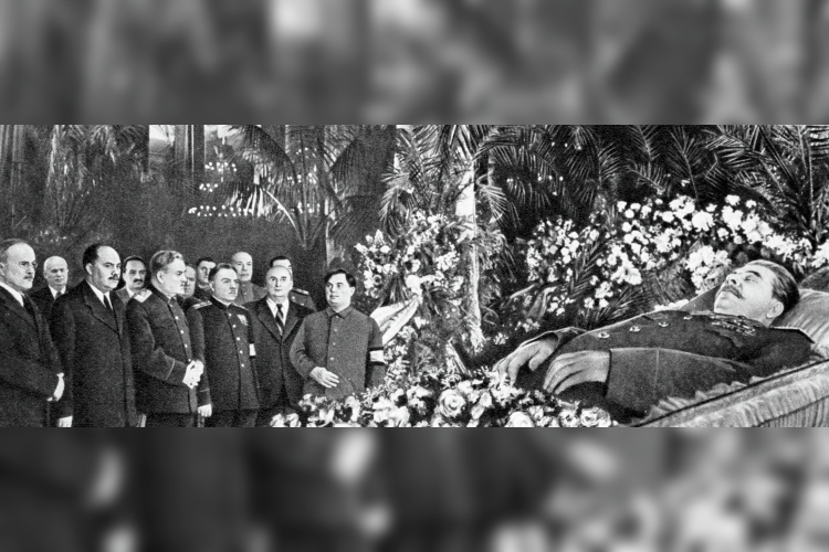 «Про Сталина я могу сказать, что вскрытие было, а про Брежнева, Суслова и других я не могу сказать, было вскрытие или нет»