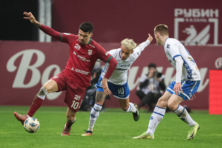 «Он обижается, что мы давно не пили вместе»: «Рубин» сдержал «Динамо» Валерия Карпина