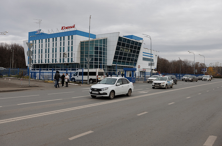  Первый и менее вероятный — ближе к РКБ и домам микрорайона «Солнечный город» в районе автовокзала «Южный» 