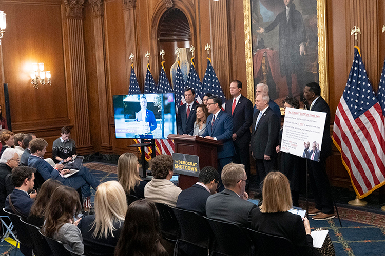 В США уже месяц шатдаун