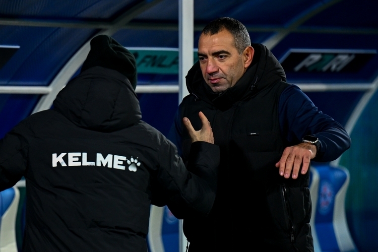 ФК «КАМАЗ» после ухода Ильдара Ахметзянова в «Оренбург» назначил Антона Хазова