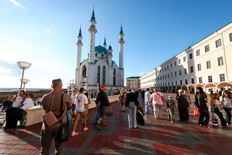 «Сейчас мы ставим задачи по развитию туристического рынка»